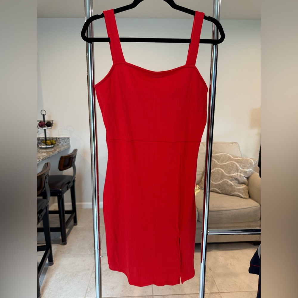 Chic Strapless Red Dress